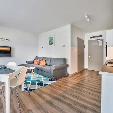 Piec Morz, Sun & Snow Сянозеты