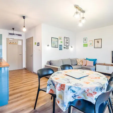 Piec Morz, Sun & Snow Apartman *