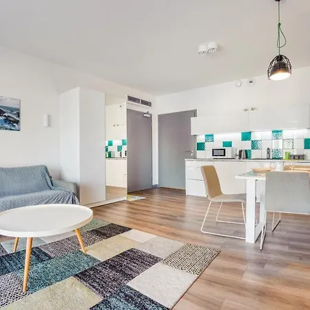 Piec Morz, Sun & Snow