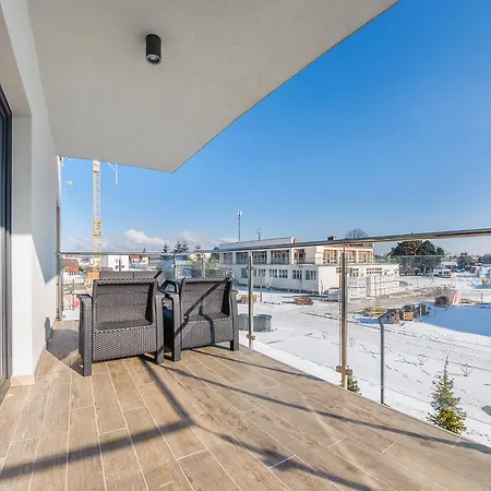 Piec Morz, Sun & Snow Apartman
