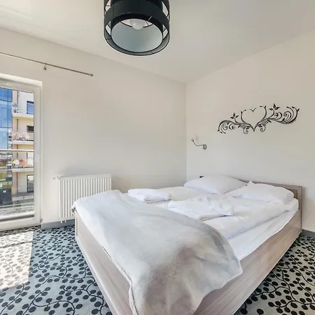 Piec Morz, Sun & Snow Апартаменты Сянозеты