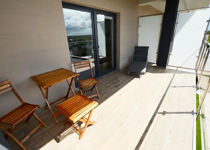 Piec Morz, Sun & Snow