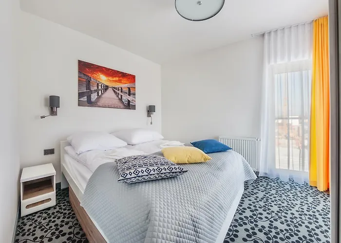 Piec Morz, Sun & Snow