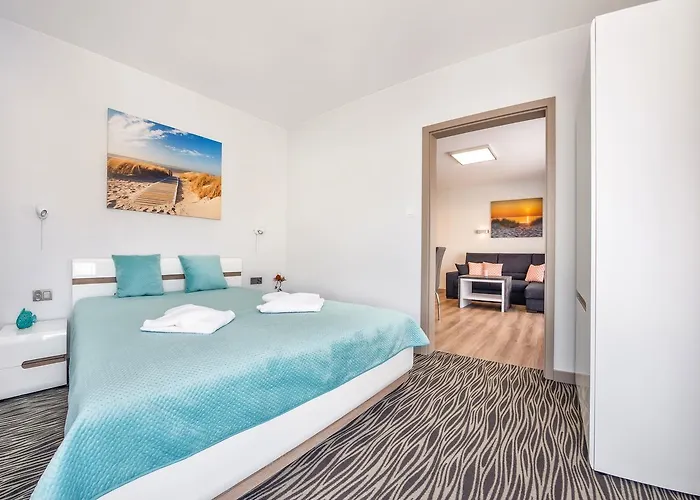 Piec Morz, Sun & Snow